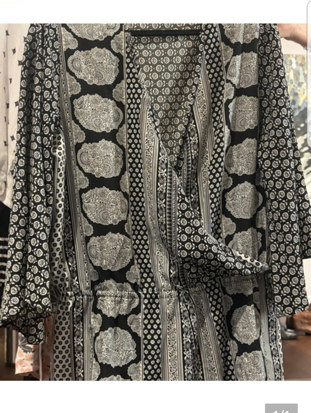 👒California Moonrise kimono style paisley/floral print cover up